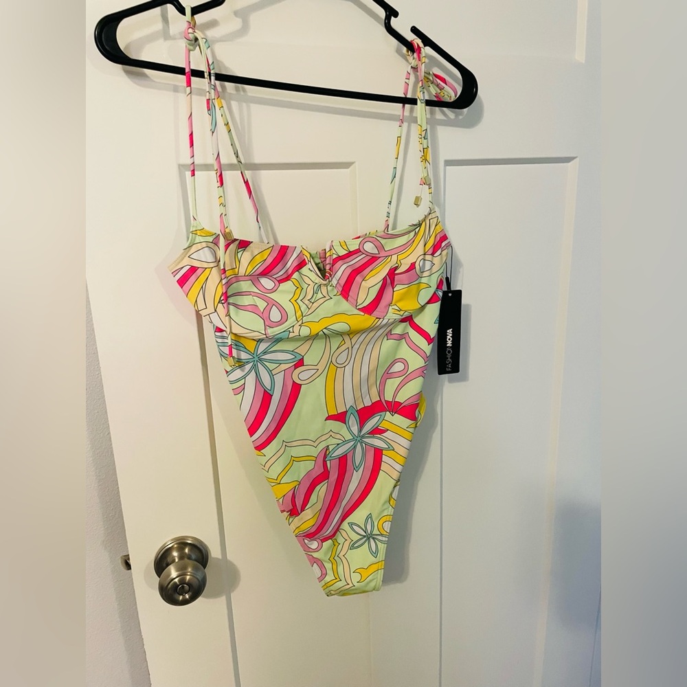 Relaxing This Summer Underwire One Piece Swimsuit - Mint/combo - Picture 5 of 5